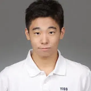 Portrait of Ryan Cha